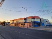 Renta de Bodega Comercial con Amplias Oficinas en Col....