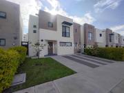 Renta de Casa 4 habitaciones y 168 m2 Bonjai, El Refugio...