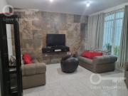 Renta de Casa Amueblada con 3 habitaciones en Calle...