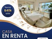 Renta de Casa Amueblada con Amplios Espacios y Vista al...