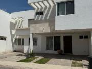 RENTA DE CASA AMUEBLADA EN ALMERIA DE POZOS PRIVADA