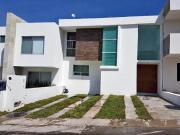 Renta de Casa Amueblada en Grand Juriquilla