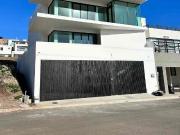 RENTA DE CASA AMUEBLADA EN PUNTA AZUL