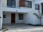 RENTA DE CASA AMUEBLADA EN RESERVA SANTA MONICA...