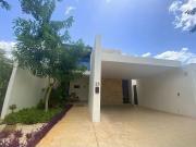 RENTA DE CASA CON 4 RECAMARAS,TEMOZON 39,MERIDA YUC