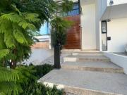 VENTA O RENTA de casa con 4 recamaras y alberca en...