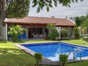 RENTA DE CASA CON EXCELENTE UBICACIÓN EN COLINAS DE STA. FE