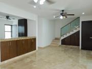 Renta de casa con piscina y páneles solares en Montecristo