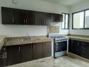 Renta de casa con piscina y páneles solares en Montecristo