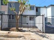 RENTA DE CASA CON RECAMARA EN PLANTA BAJA COLONIA SAUCITO