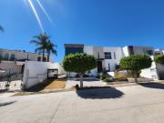 RENTA DE CASA EN CAÑADA DEL REFUGIO 4 RECAMARAS