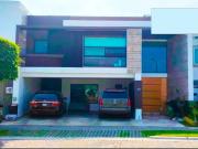 RENTA DE CASA EN CLUSTER 333 LOMAS DE ANGELOPOLIS I...