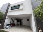 Renta de Casa en Comunidad Cerrada en El Barreal, San...