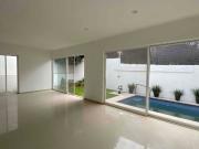 Renta de casa en cuernavaca en zona dorada con vigilancia