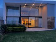 RENTA DE CASA EN EL BOSQUE COWNTRY CLUB CON ALBERCA