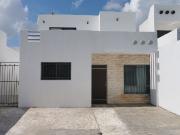 RENTA DE CASA EN FRAC LAS AMERICAS CON 3 HAB. RECIEN...