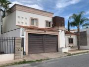 RENTA DE CASA EN FRACC LOMAS ALTAS CERCA DE FASHON MALL