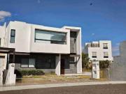 RENTA DE CASA EN JURIQUILLA PRIVADA CONDESA CUMBRES con...