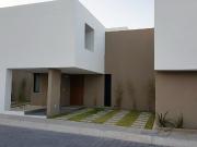 RENTA de Casa en Juriquilla, Queretaro, Cumbres del Lago...