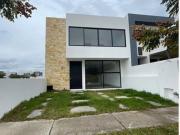 RENTA DE CASA EN MAYORAZGO DE 2 RECAMARAS