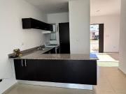 Casa Semi Amueblada en renta de 2 recámaras con aire...