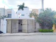 RENTA DE CASA EN MONTECRISTO