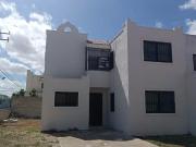 Renta de casa en residdddncial pensiones merida Yucatan