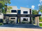 renta de casa en residencial lagos del sol cancun
