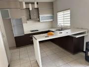 Renta de casa en valle escondido