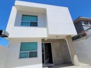 RENTA | CASA EN VALLE SUR RESIDENCIAL