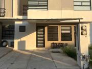 Renta de Casa Jardines de Versalles, cerca de hospital...