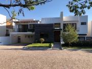 Renta de casa Juriquilla La Rica