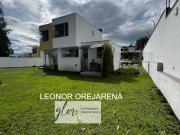 RENTA DE CASA NO ADOSADA EN CONJUNTO CERRADO – CONOCOTO...