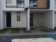 Renta de casa Nueva Modelo Lippi