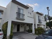 Renta de casa remodelada en Sonterra, Querétaro