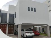 RENTA DE CASA ZONA UDLAP