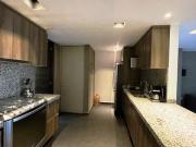 Renta de departamento amueblado con balcon en edificio...