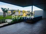 Renta de Departamento de Lujo en Enso, 3 recámaras en...