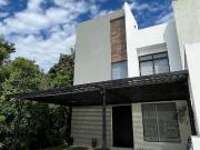 renta de hermosa casa aqua residencial $38,000 sin muebles