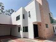 RENTA DE HERMOSA CASA PRIVADA ZONA PABELLON CUMBRES...