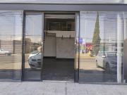 Renta de Local Comercial doble Altura con Tapanco zona UVM