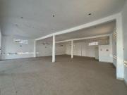 Renta de Local comercial en Av. principal en Planta alta