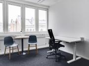 Renta de oficina privada para 2 personas en Spaces...