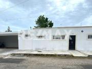 Renta de oficinas a 400 metros de Itzaes en el Centro,...