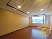 Renta de Oficinas con parqueadero en edificio seguro,...