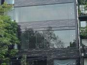 Renta de pisos comerciales en Edificio Nuevo en Eje...