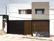 RENTA DE RESIDENCIA EN JARDINES DEL SANTUARIO EN COLONIA...