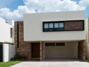 Renta de Residencia Nueva en Parque Natura
