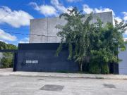 Renta de Townhouse de 2 Habitaciones en Privada