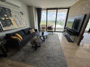 renta departamento amueblado en town square